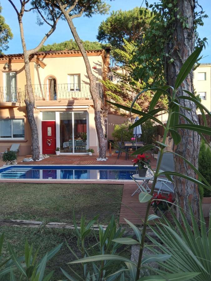 Villa Bella Estança Castelldefels Exterior foto