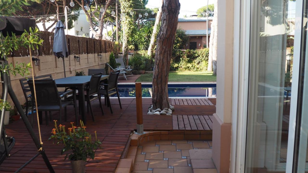Villa Bella Estança Castelldefels Exterior foto