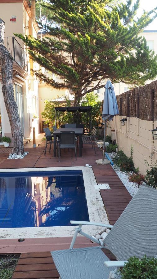 Villa Bella Estança Castelldefels Exterior foto